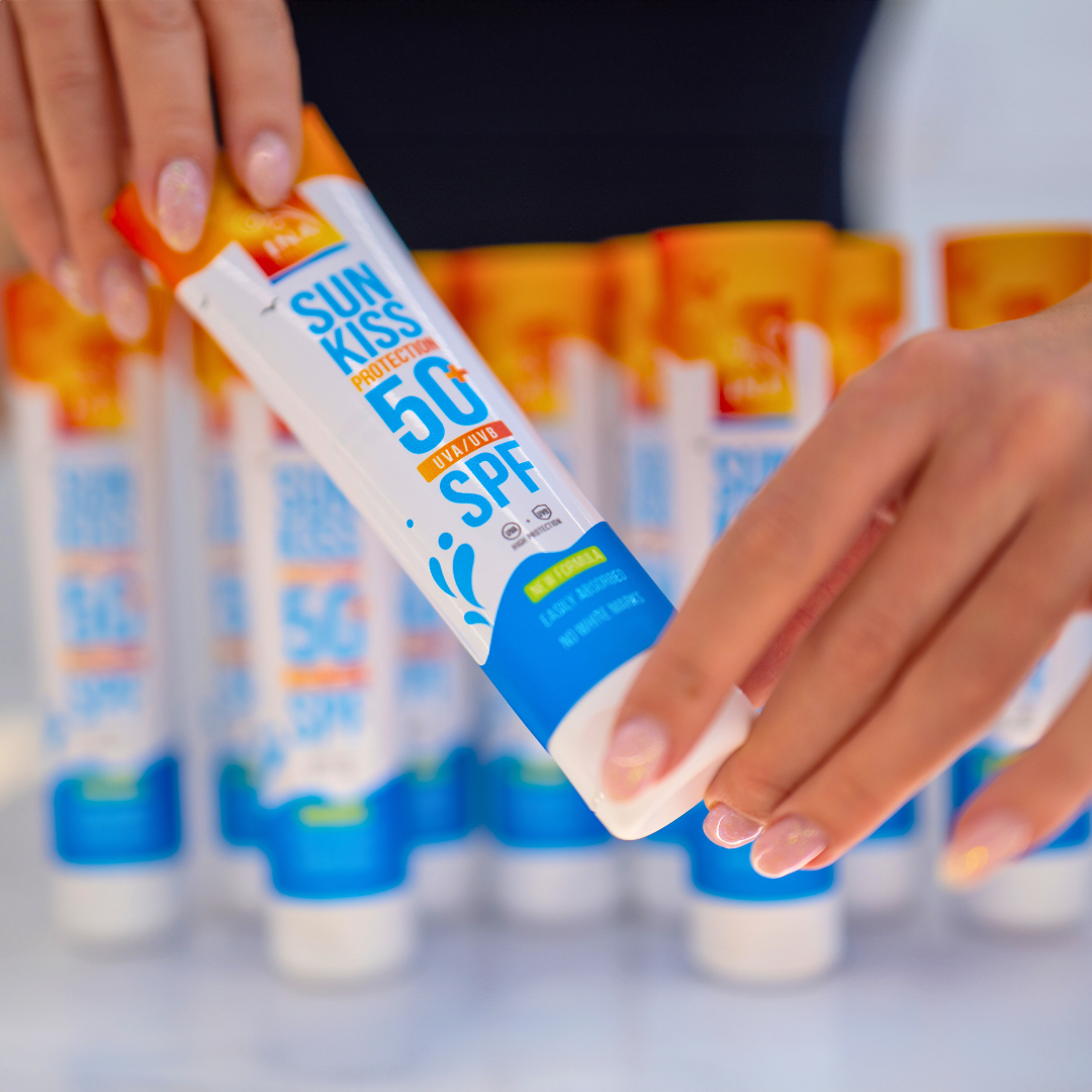 YPATINGA PRIEIGA Natūralus Veido ir Kūno Apsaugos nuo Saulės Kremas SPF 50+ su Organine Baltąja Egle