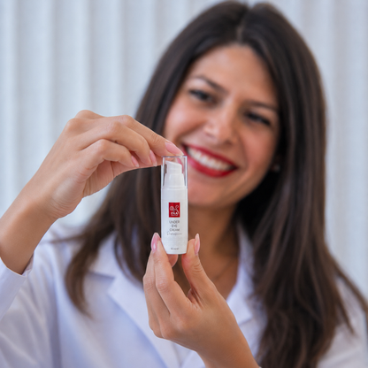 Premium Senėjimą Stabdantis Paakių Kremas su Rožėmis - Rose Eye Lift